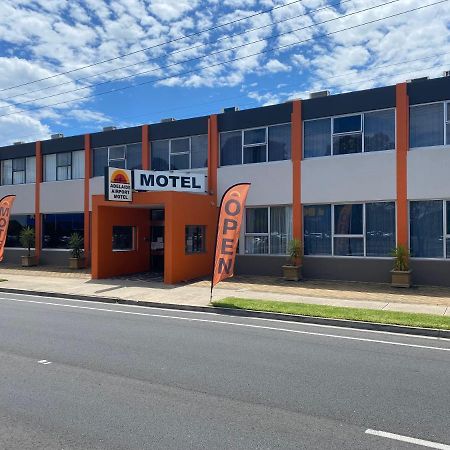 Adelaide Airport Motel Екстер'єр фото