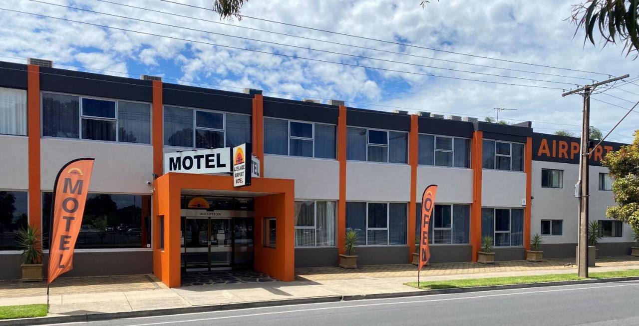 Adelaide Airport Motel Екстер'єр фото