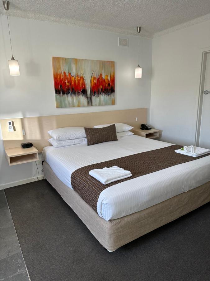 Adelaide Airport Motel Екстер'єр фото