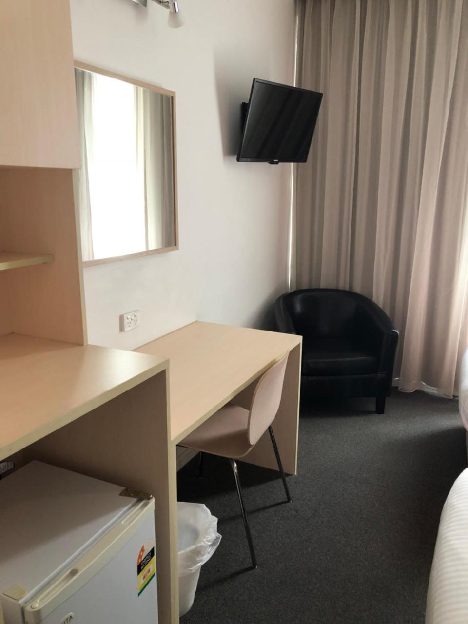 Adelaide Airport Motel Екстер'єр фото